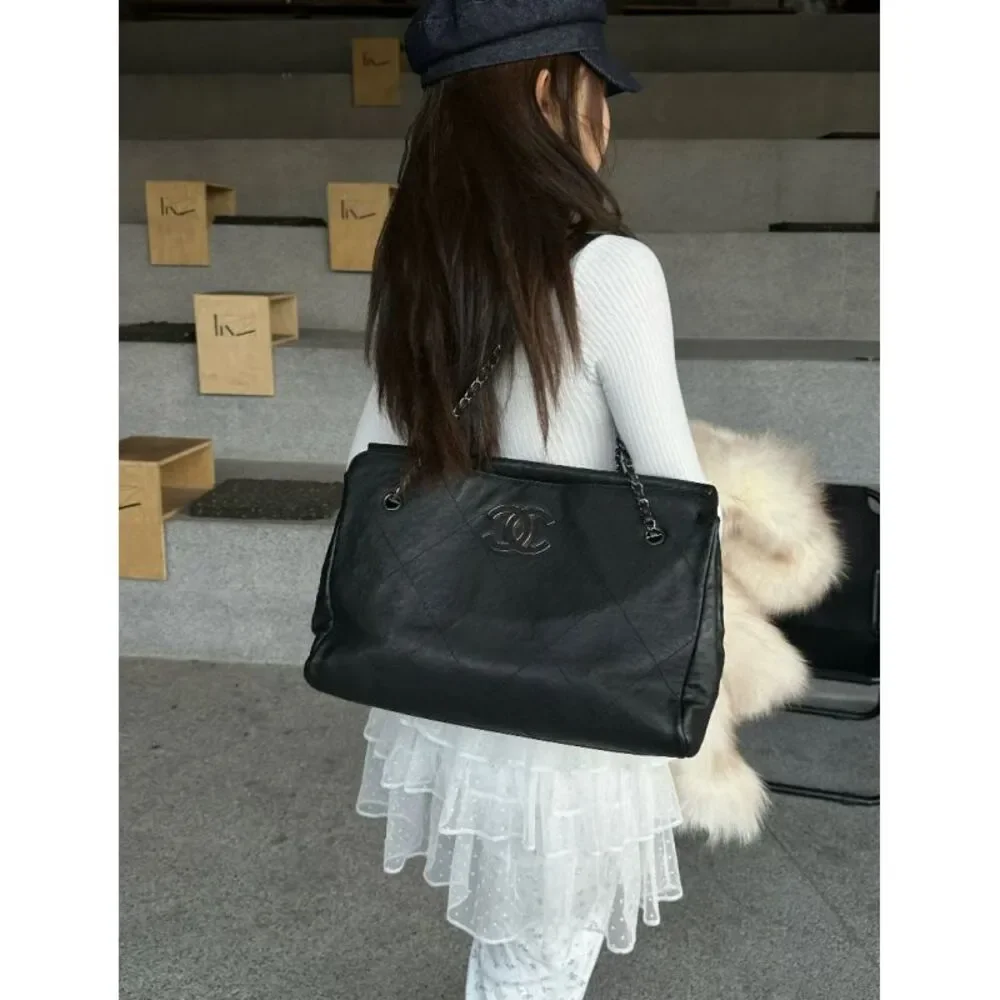 Chanel Women Pre-Loved Bag Very Good Condition